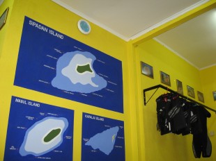 Dive-Suite-Hanger-3 Borneo Global Sipadan Backpackers backpackers image